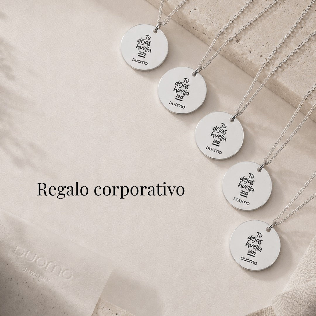 Collares Moment de acero inoxidable plateado con medallas redondas personalizadas para regalos corporativos