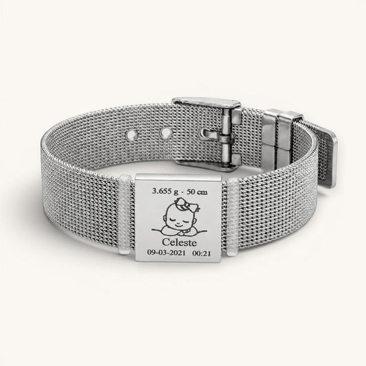 Brazalete Moment cuadrado plateado de acero inoxidable con grabado personalizado de bebé y fecha de nacimiento