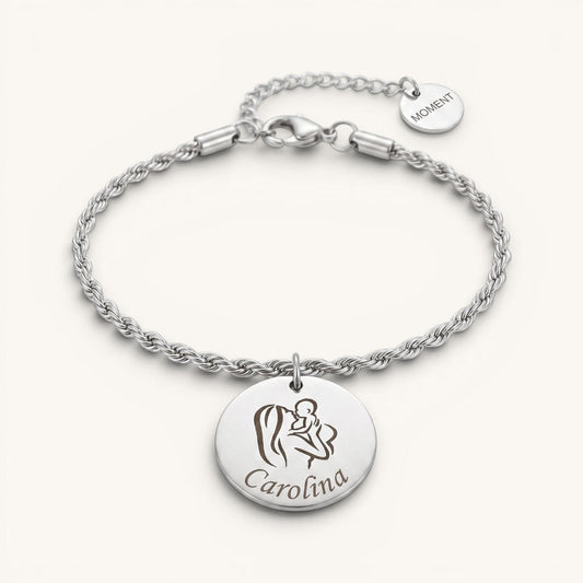 Pulsera Moment de acero inoxidable con cadena de cuerda y medalla redonda personalizada con grabado de madre e hijo.