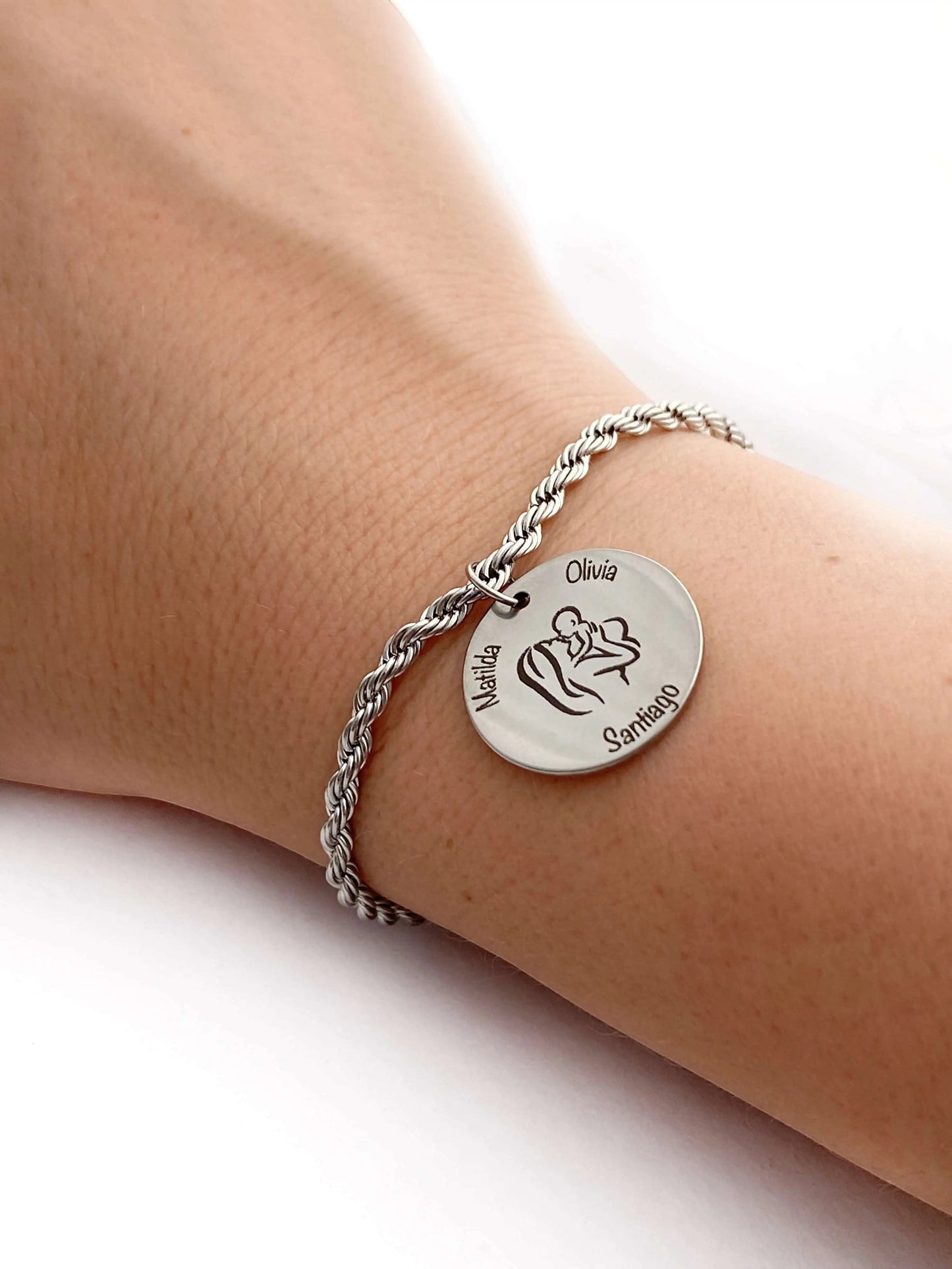 Pulsera Moment de acero inoxidable con cadena de cuerda y medalla redonda personalizada con nombres y dibujo grabado
